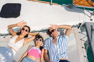 iStock-1796232482.jpg - Kiwis| iStock