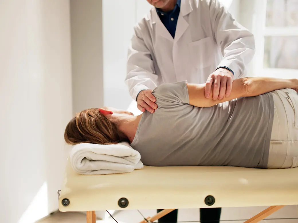 Schulter-Reha-Massage